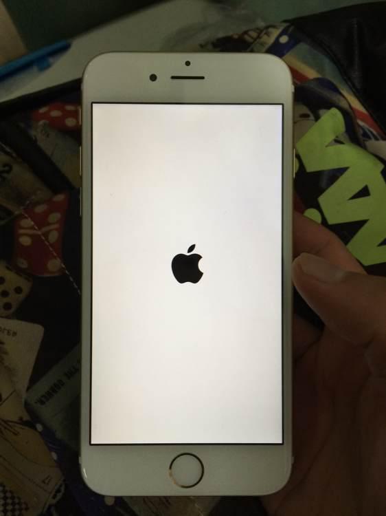 Ios9 0 2越狱后iphone6s Plus手机开机白屏出现白苹果logo怎么办 奇点资讯